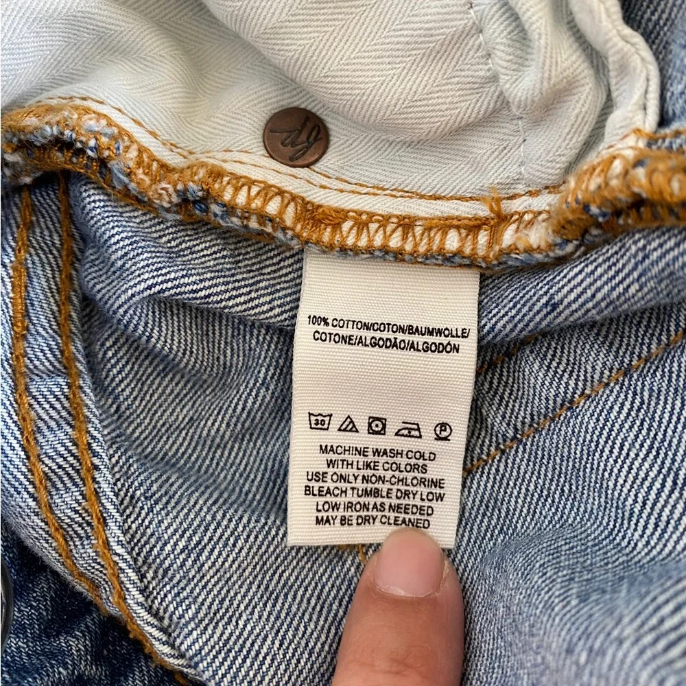 We The Free Denim Cut-off Button Fly Shorts Womens 26 - Picture 5 of 5